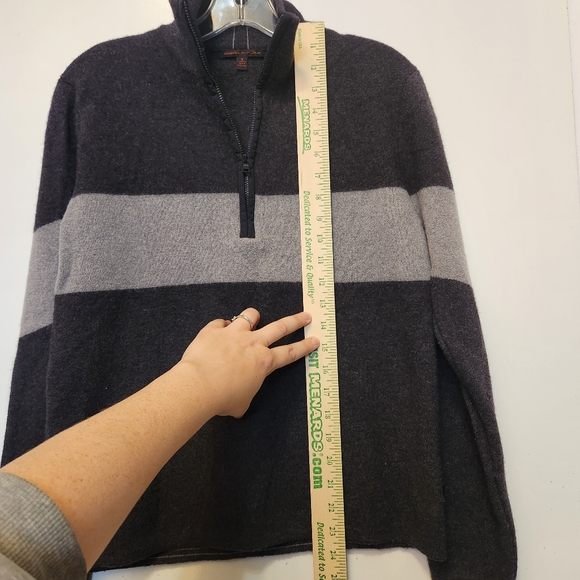 Banana Republic 100% Merino Extra Fine Wool Sweater 3/4 Zip Top Size M - Picture 7 of 10